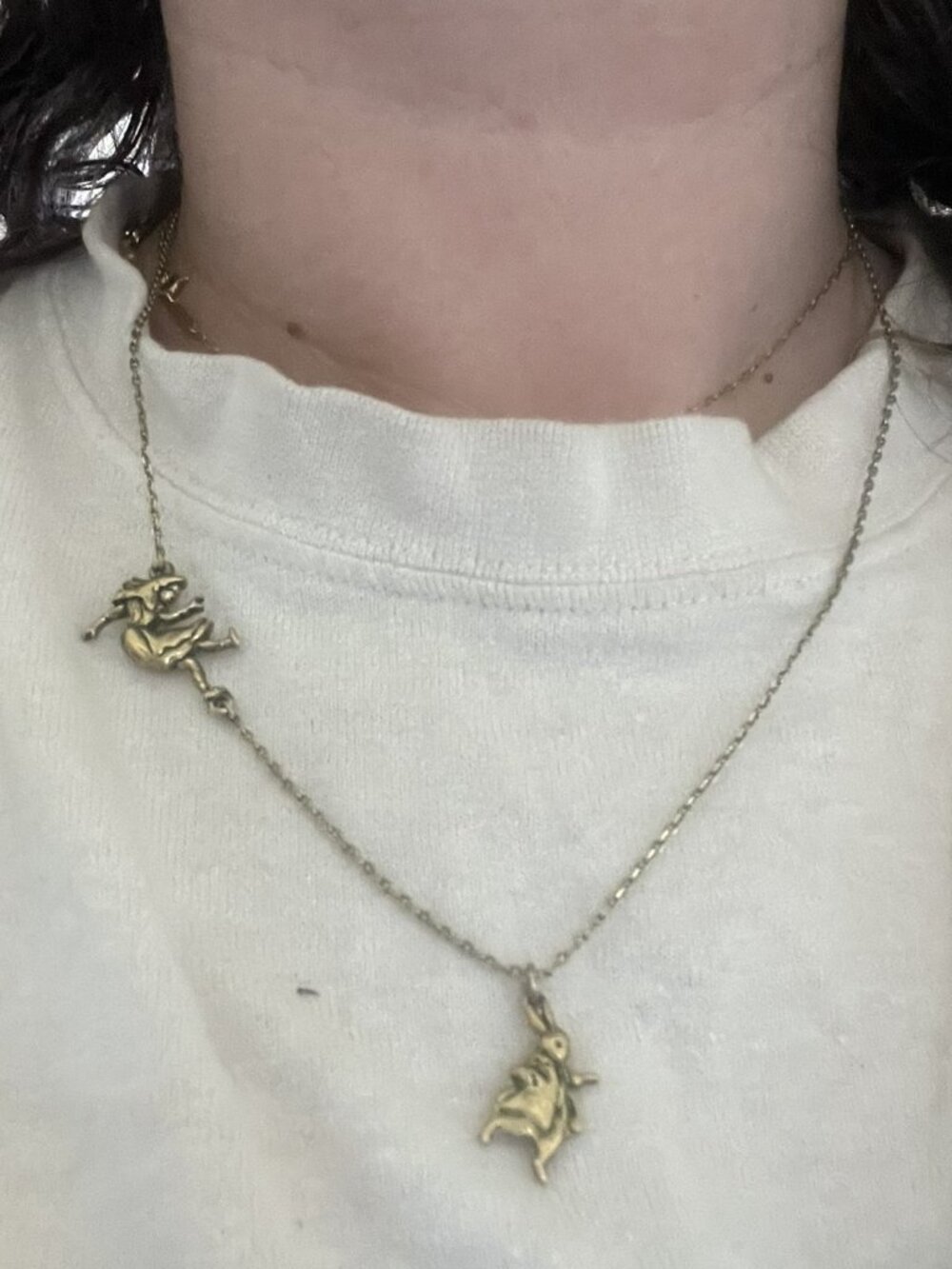 Gold-toned Alice in Wonderland book adjustable necklace - Picture 2 of 5